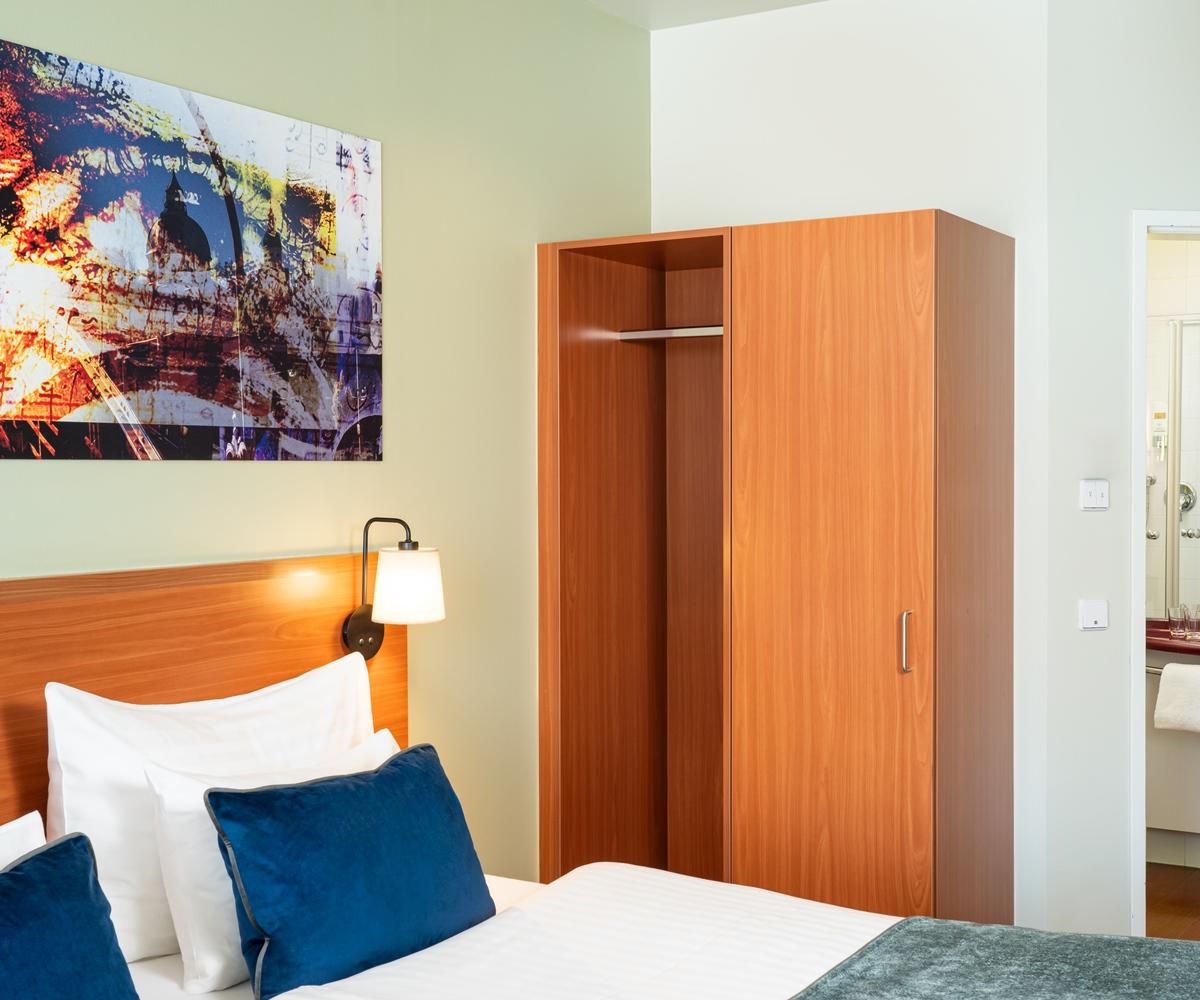 Leonardo Hotel Salzburg Airport Вальс Экстерьер фото